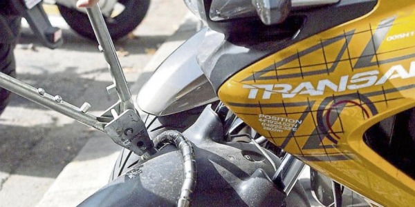 Localizadores de moto: qué son, cómo funcionan y guía de compra definitiva